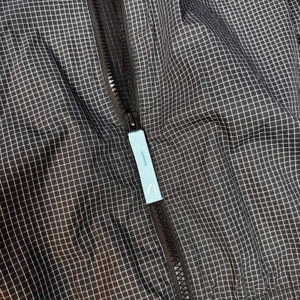 Puma tracksuit - Picture 4 of 12